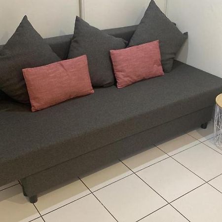 Studio - Carre De Soie Vaulx En Velin Ngoại thất bức ảnh