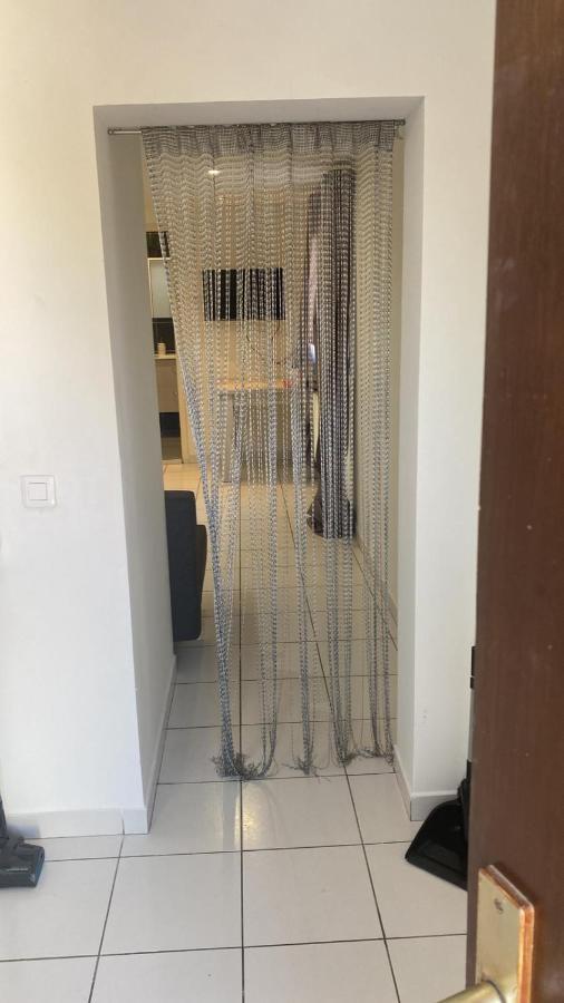 Studio - Carre De Soie Vaulx En Velin Ngoại thất bức ảnh